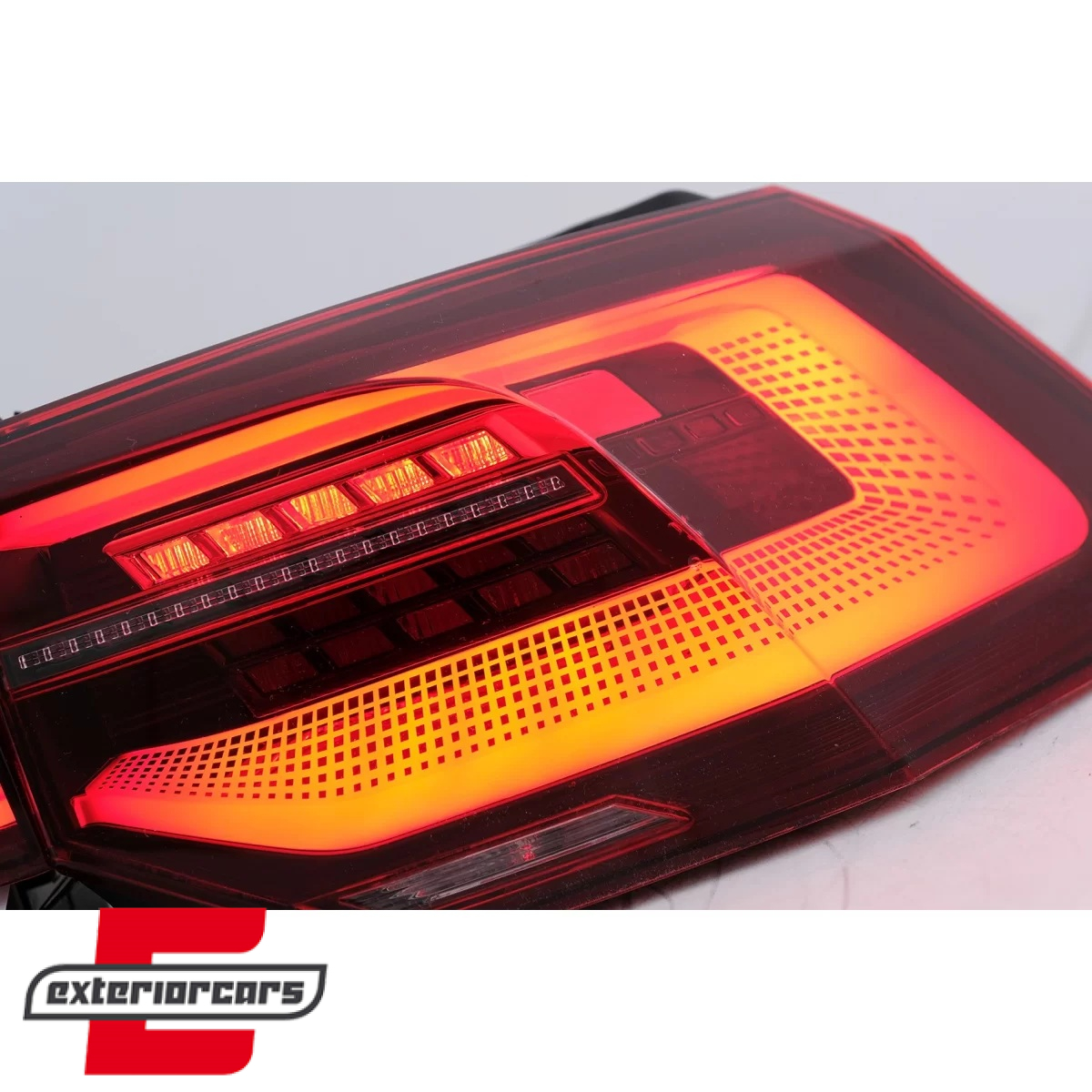 Full LED stražnja svjetla SEQ žmigavci (crvena) / VW Golf VIII Hatchback Mk8 MQB (2020-2024) - Slika 5