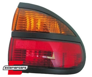 Stražnje svjetlo (desna strana) / Renault Laguna 1 hatchback (1998-2001)