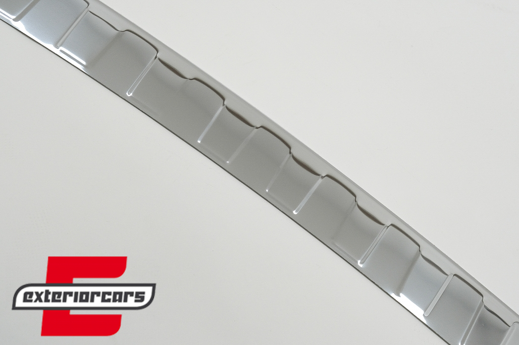 Zaštitna ploča zadnjeg branika - aluminijski poklopac / VW Golf VII 7 7.5 5G Hatchback (2012-2019) - Slika 2