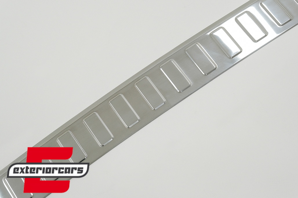 Zaštitna ploča zadnjeg branika - aluminijski poklopac / VW Golf 8 Hatchback HB (2020-) - Slika 2