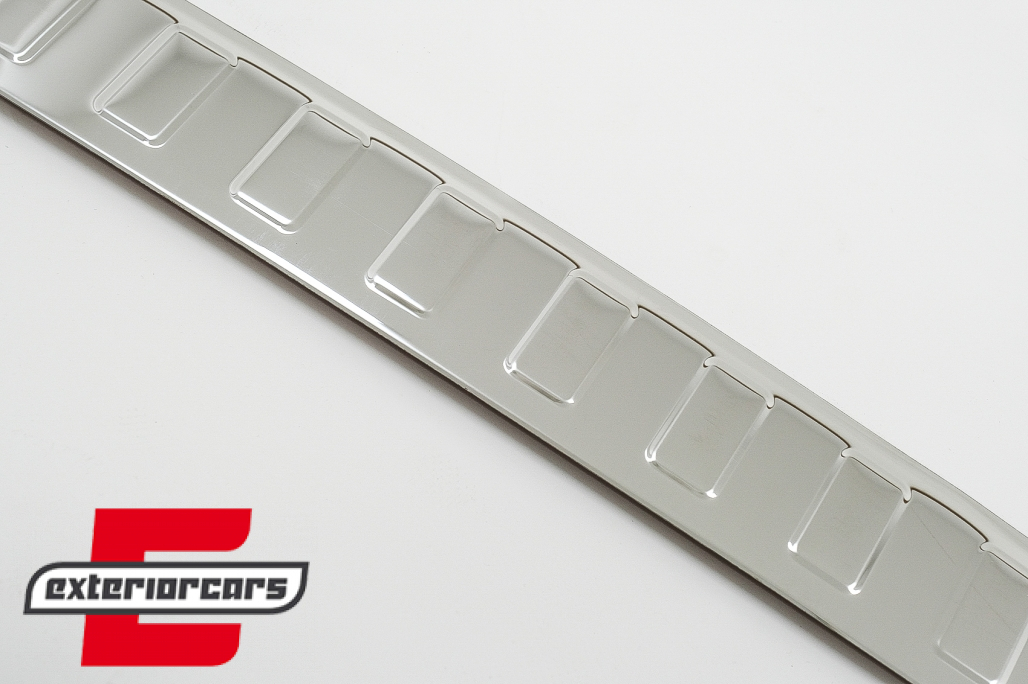 Zaštitna ploča zadnjeg branika - aluminijski poklopac / VW Golf 8 karavan SW (2020-) - Slika 2