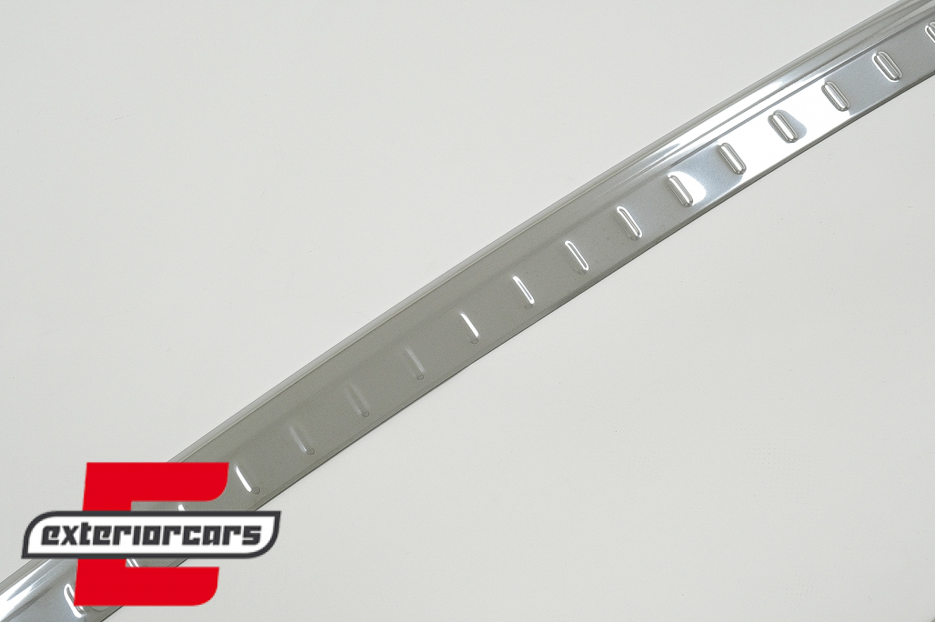 Zaštitna ploča zadnjeg branika - aluminijski poklopac / Volvo XC90 SUV SPA (2015-) - Slika 2