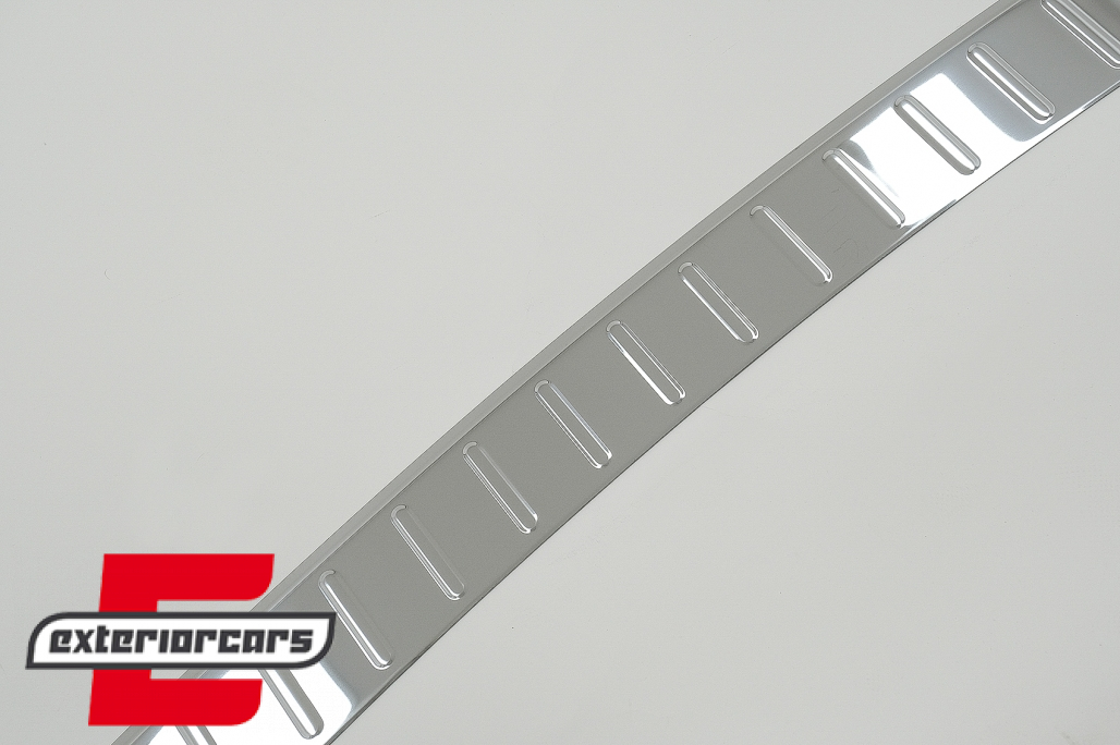 Zaštitna ploča zadnjeg branika - aluminijski poklopac / Volvo XC60 II SUV (2017-) - Slika 2