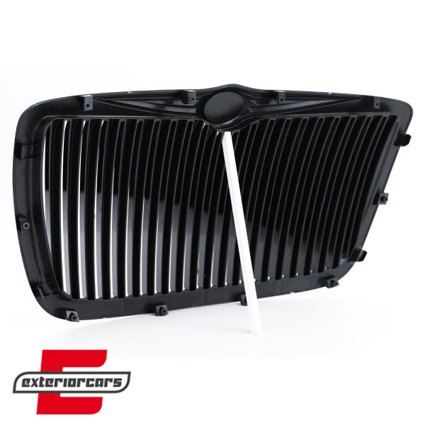 Prednja maska Royce look (piano crna) / Chrysler 300C limuzina karavan (2004-2011) - Slika 4