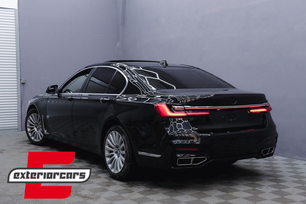 Bodykit za pretvorbu u G12 Facelift dizajn / BMW serije 7 F01 (2008-2015) - Slika 41