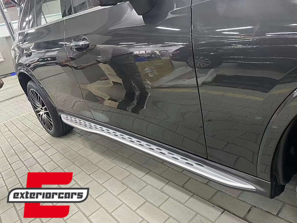 Bočne stepenice / Mercedes GLC-klasa X254 Coupe C254 (2022-) - Slika 9
