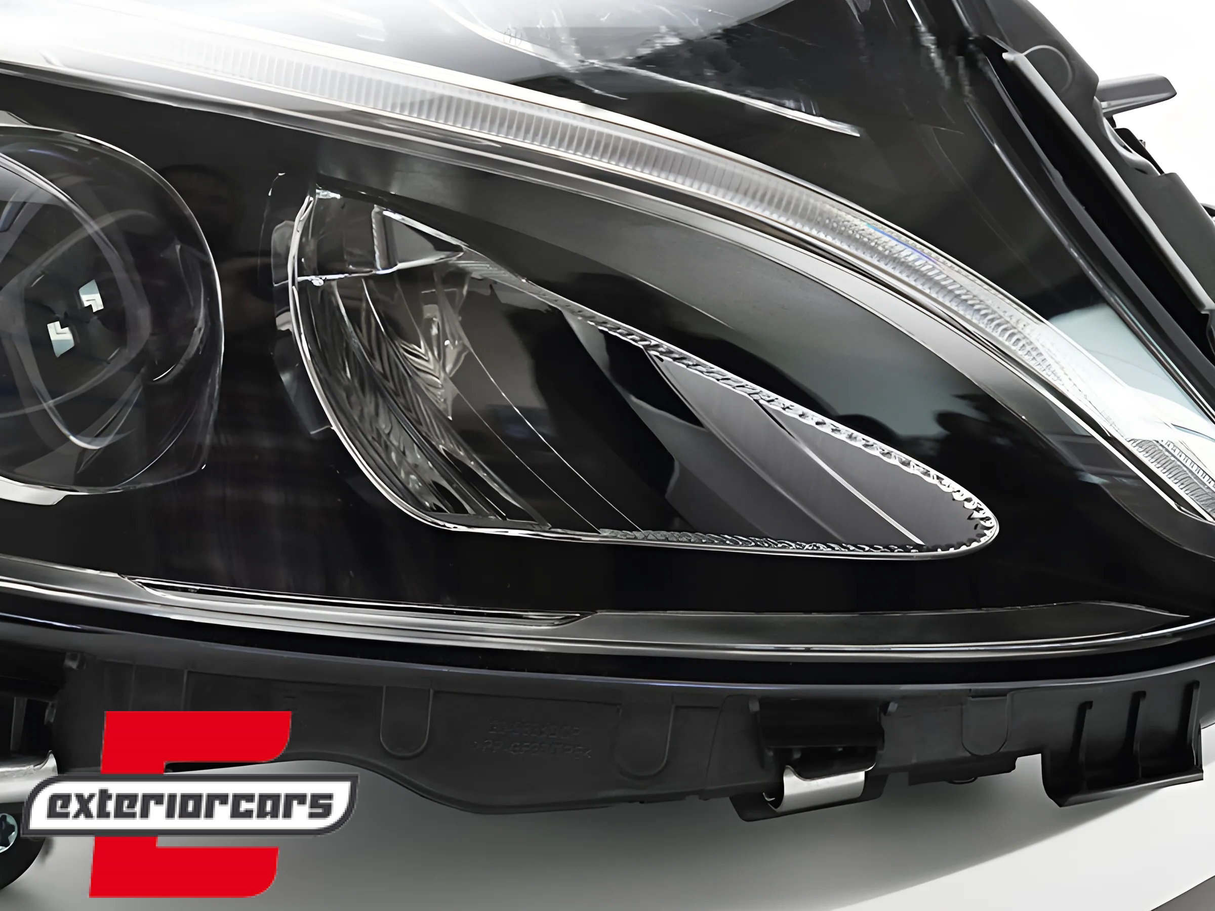 Prednje svjetlo LED (desna strana) / Mercedes C klasa W205 S205 (12.2013-12.2018) - Slika 2
