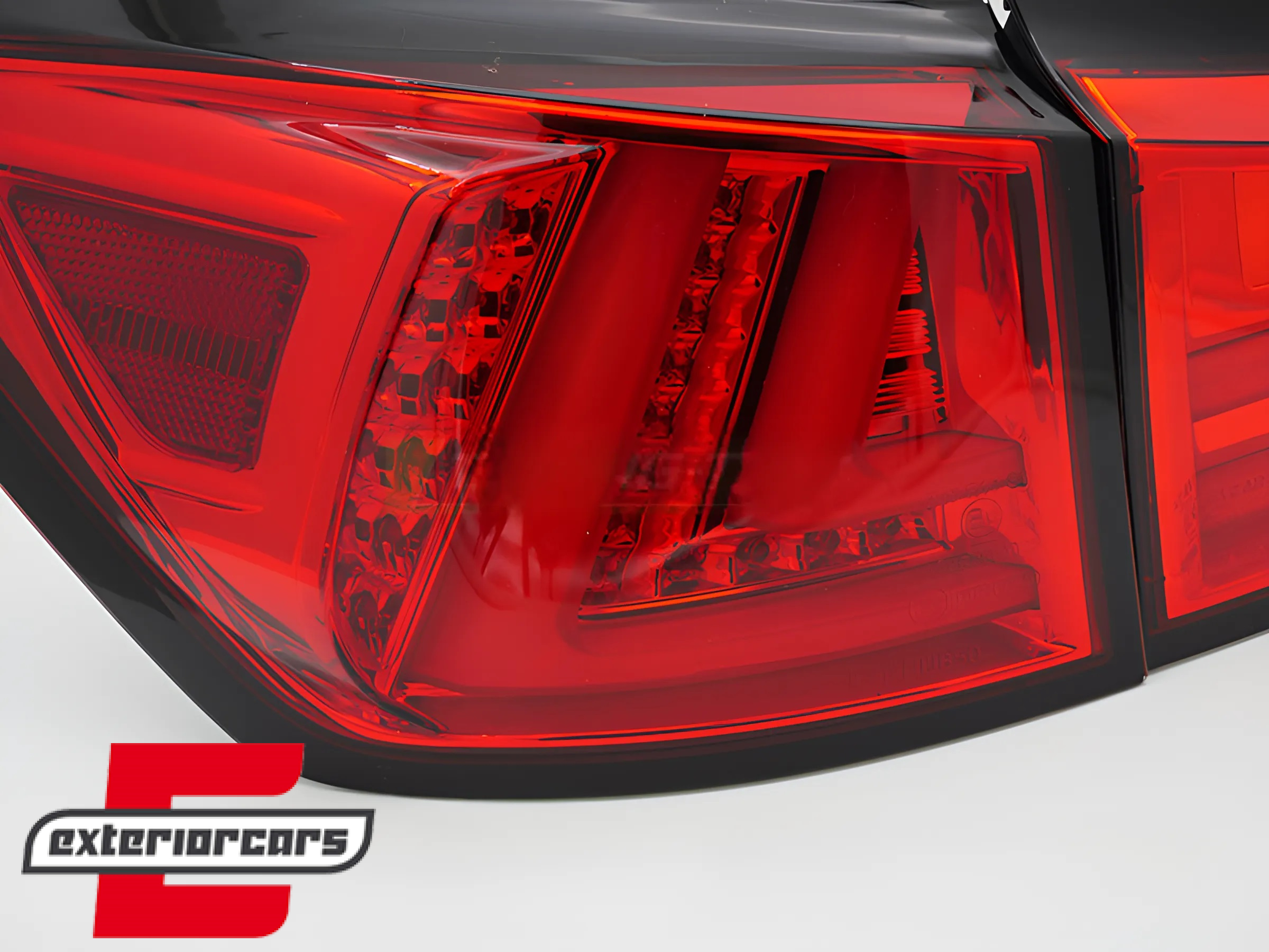 Full LED stražnja svjetla SEQ žmigavci LedBar dizajn (crvena/kristal) / Lexus IS XE20 (2006-2012) - Slika 3