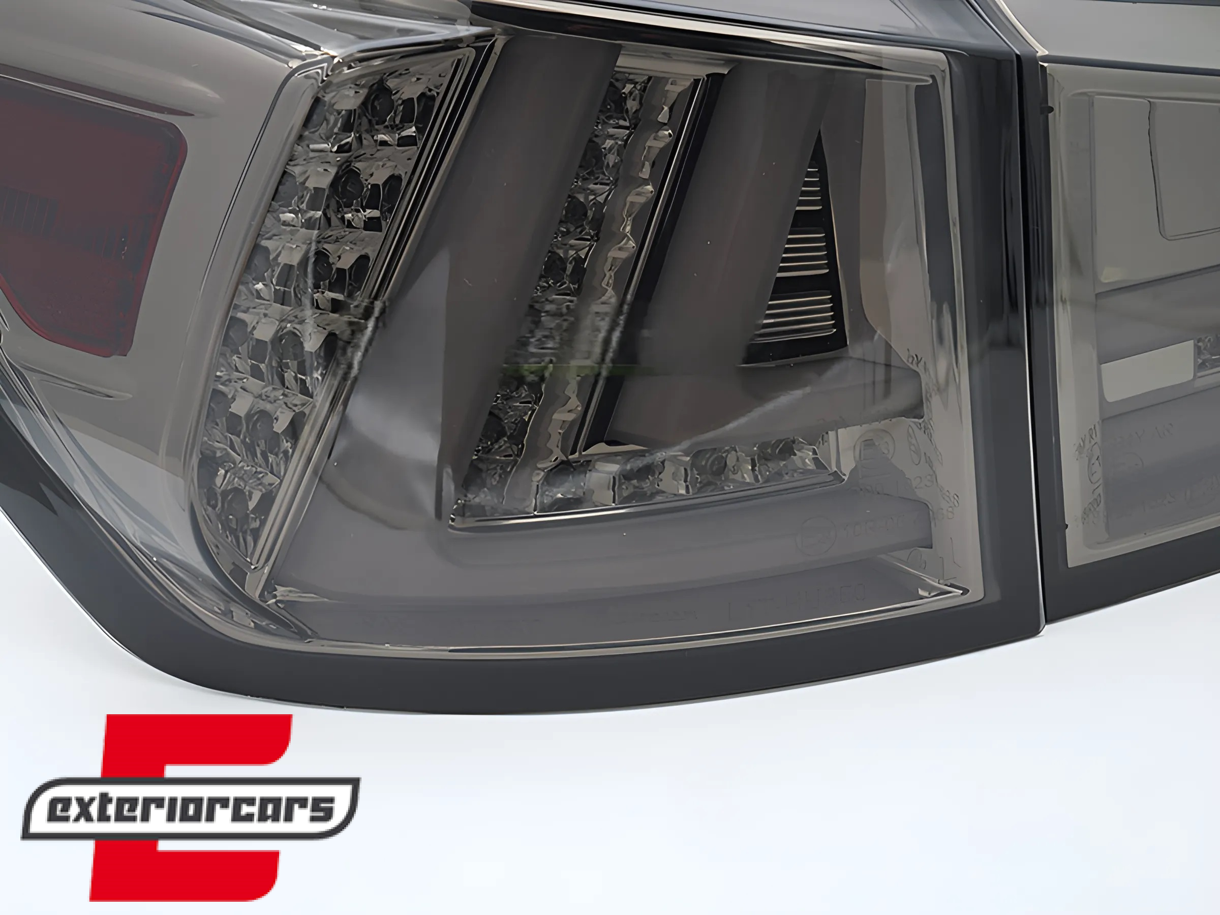 Full LED stražnja svjetla SEQ žmigavci LedBar dizajn (smoke) / Lexus IS XE20 (2006-2012) - Slika 3
