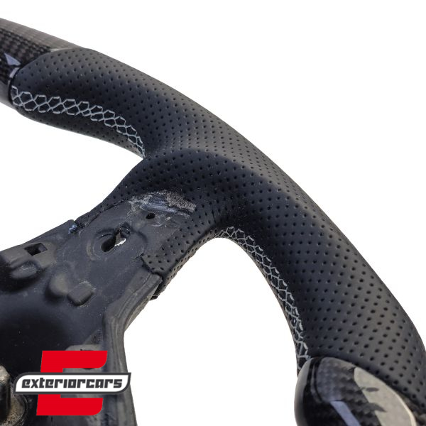 Sportski upravljač od pravog karbona i perforirane kože s ručicama za mjenjač / VW T6 (2015-2019) - Slika 5