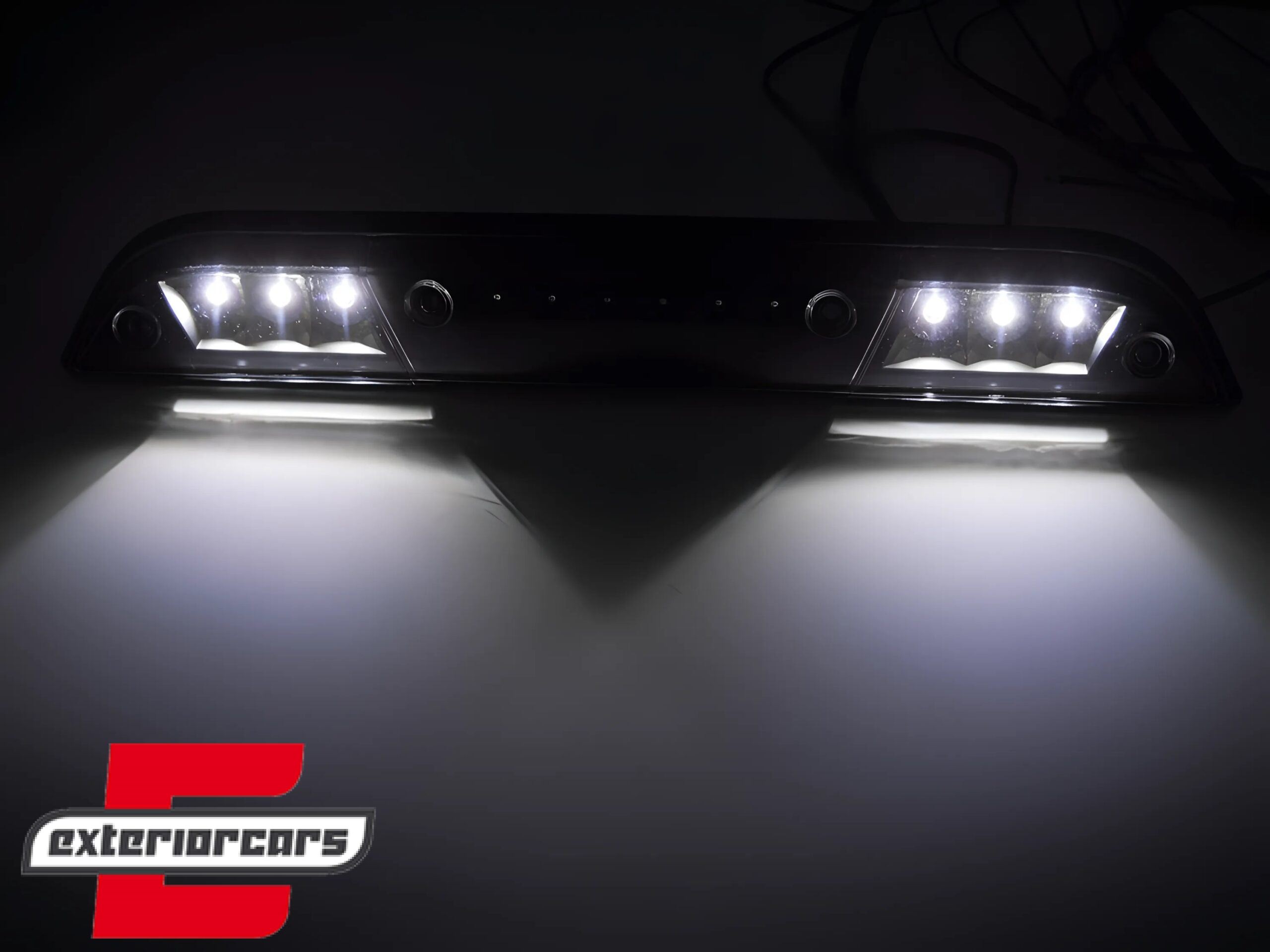 LED treće kočiono svjetlo sa svjetlom za vožnju unatrag (crvena/kristal) / Ford F150 (2015-2020) - Slika 4