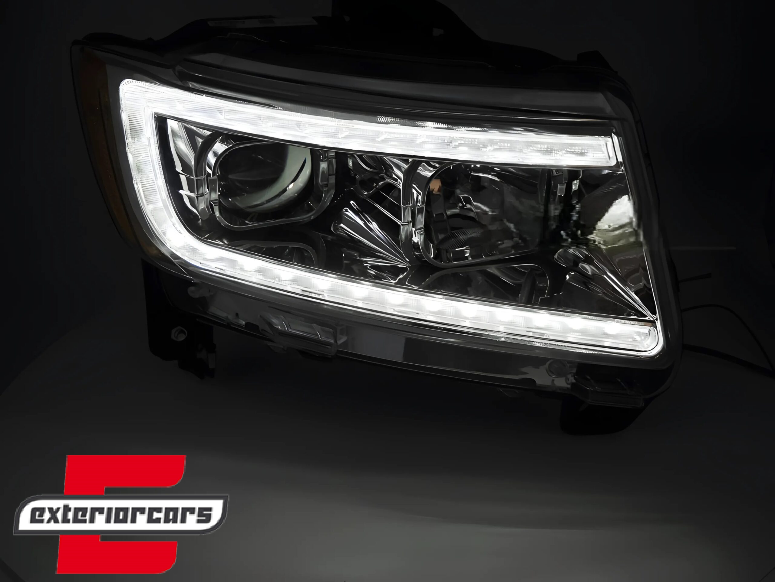 Prednja svjetla LED TubeLight dizajn (chrome) / JEEP Grand Cherokee WK2 (2011-2013) - Slika 3