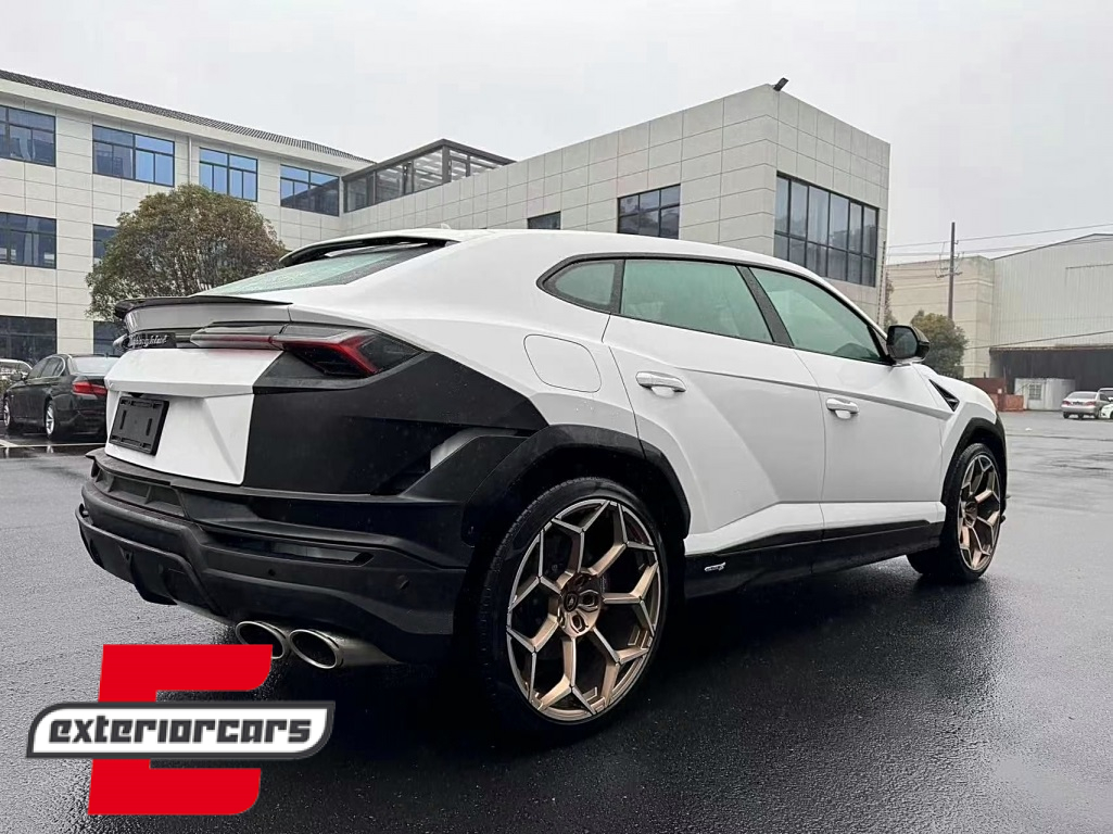 Bodykit za pretvorbu u 2023 dizajn suhi karbonski dodaci / Lamborghini Urus (2018-2022) - Slika 72