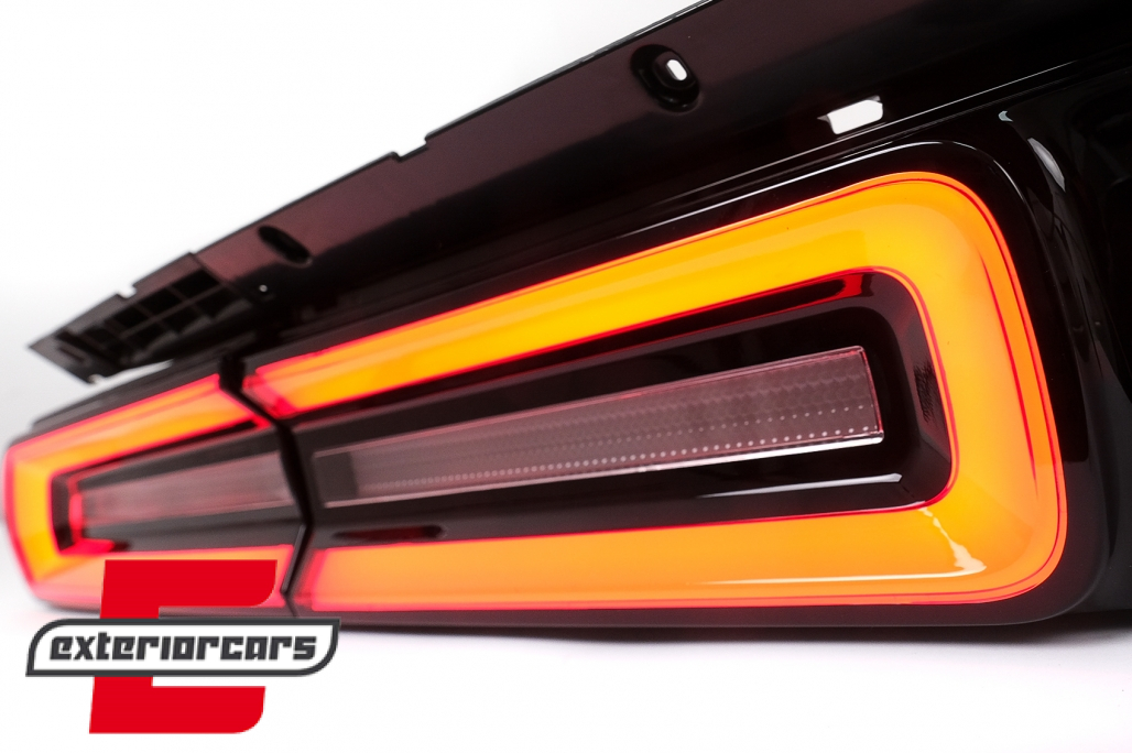 Full LED stražnja svjetla SEQ žmigavci (crvena/kristal) / Dodge Challenger (2008-2014) - Slika 10