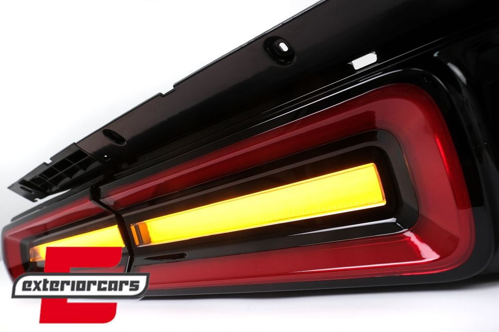 Full LED stražnja svjetla SEQ žmigavci (crvena/kristal) / Dodge Challenger (2008-2014) - Slika 8