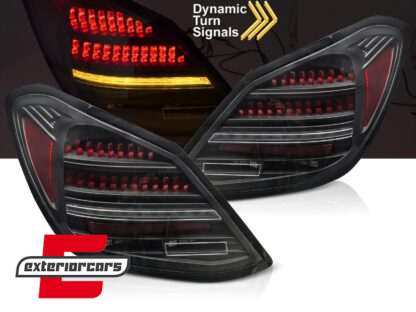 Full LED stražnja svjetla SEQ žmigavci (crna/crvena) / Mercedes C klasa W205 limuzina (2014-2021)