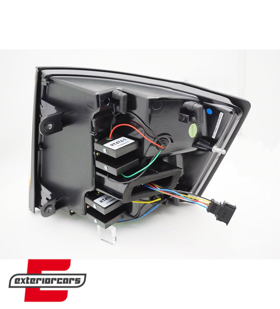 Full LED stražnja svjetla SEQ žmigavci (crna) / Škoda Octavia III karavan (2012-2019) - Slika 5