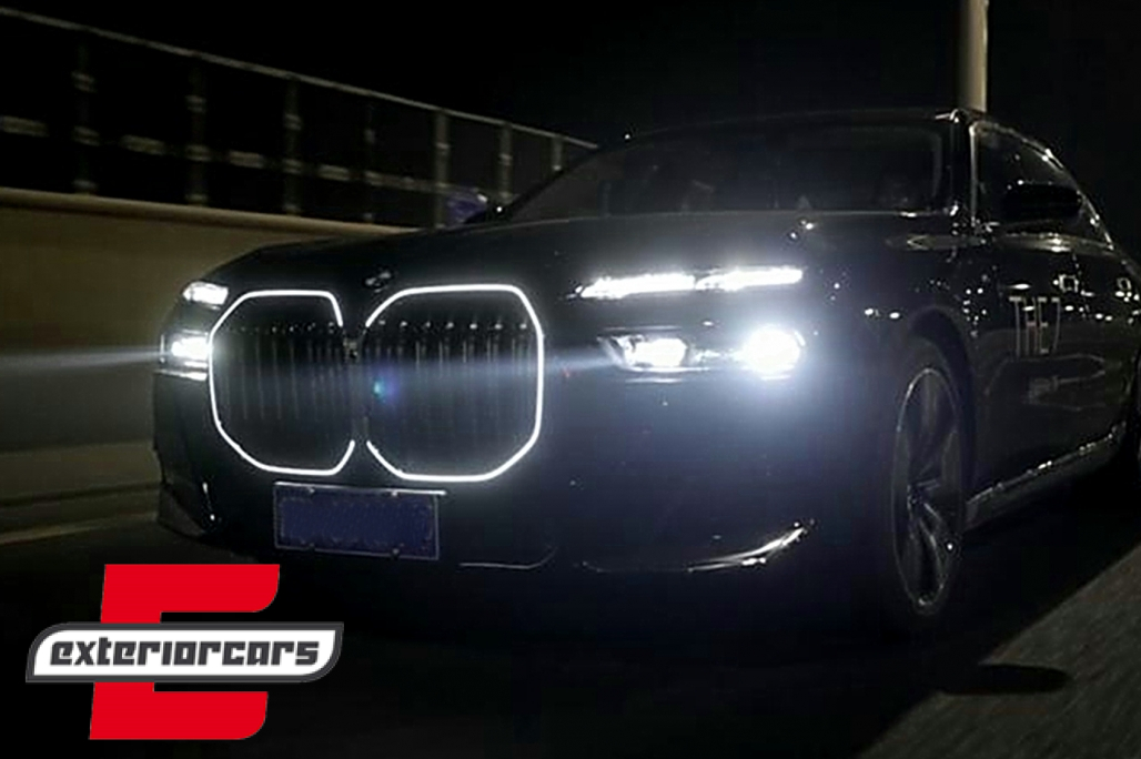 Prednja maska Iconic Glow dizajn (piano crna) / BMW Serija 7 G70 (2022-) - Slika 17