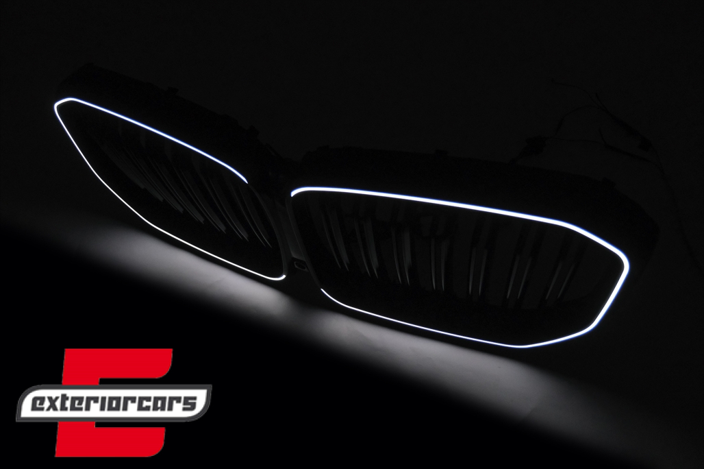 Prednja maska Performance dizajn + LED (piano crna) / BMW X5 G05 (2018-03.2023) - Slika 15