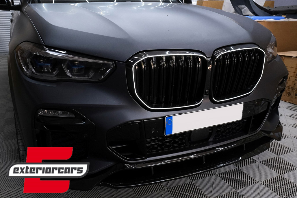 Prednja maska Performance dizajn + LED (piano crna) / BMW X5 G05 (2018-03.2023) - Slika 24